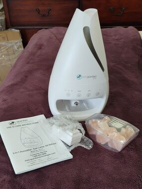 White 3-in-1 Humidifier with Salt Lamp & Oil Diffuser